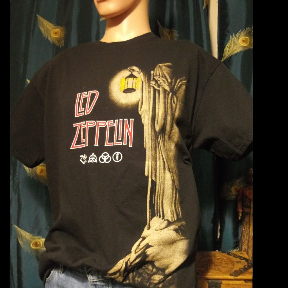 Led zepplin band shirt
